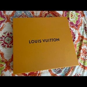 Authentic LV neverful box
